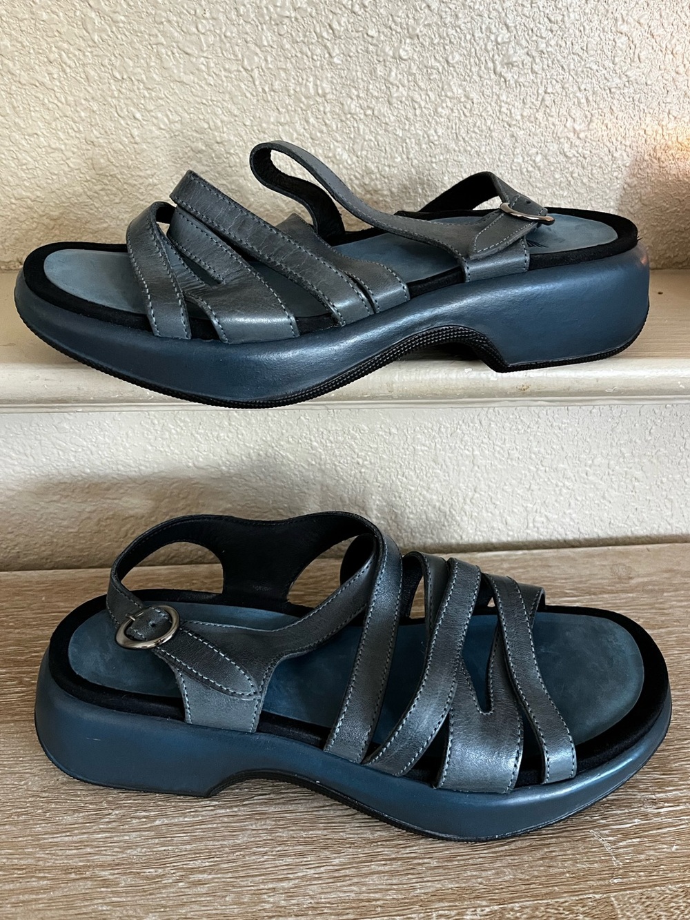 Dansko Lolita Leather Strappy Sandals Gray Leather Comfort Shoes Size 39